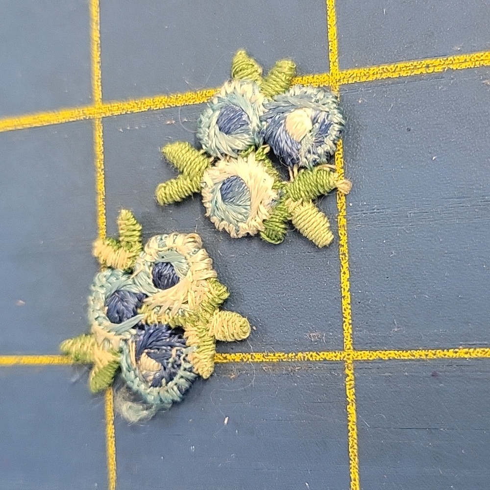 Vintage Sew On Appliques Floral Design Set of 2 New